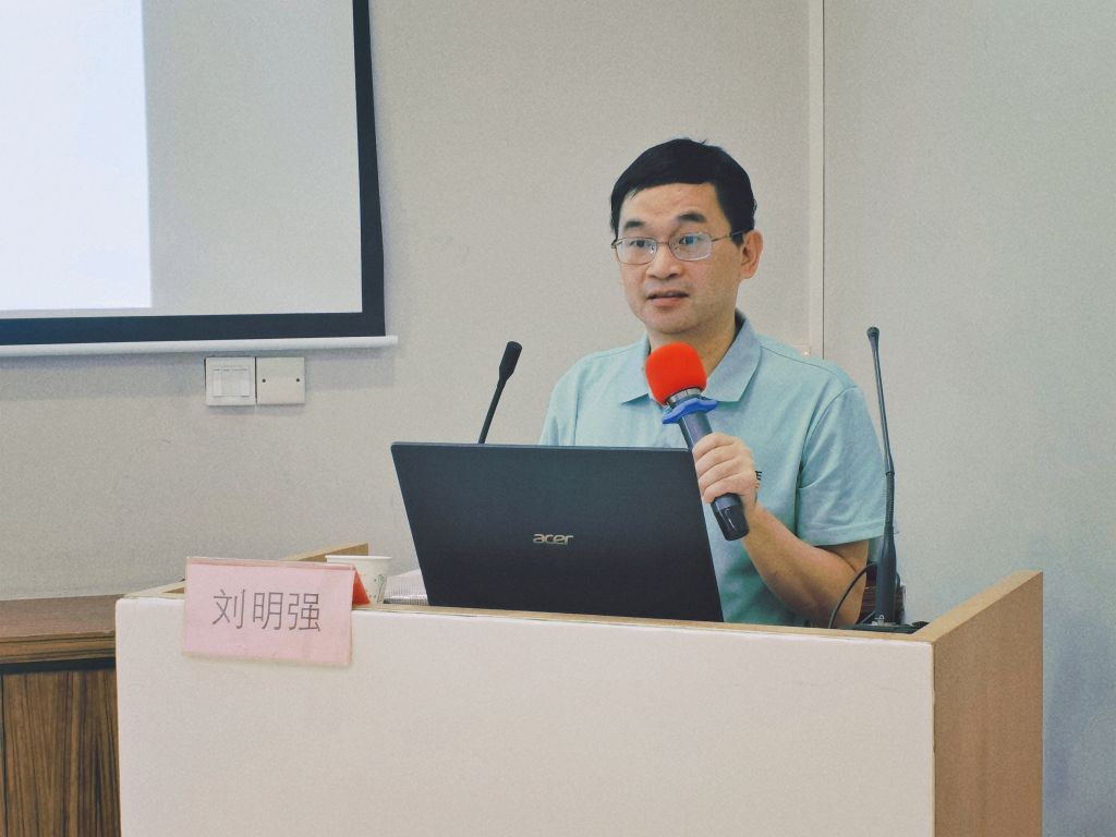 5933D27CA06652506BBED2B2D7F_619171FE_12C4E.jpg?e= 5933D27CA06652506BBED2B2D7F_619171FE_12C4E.jpg?e=