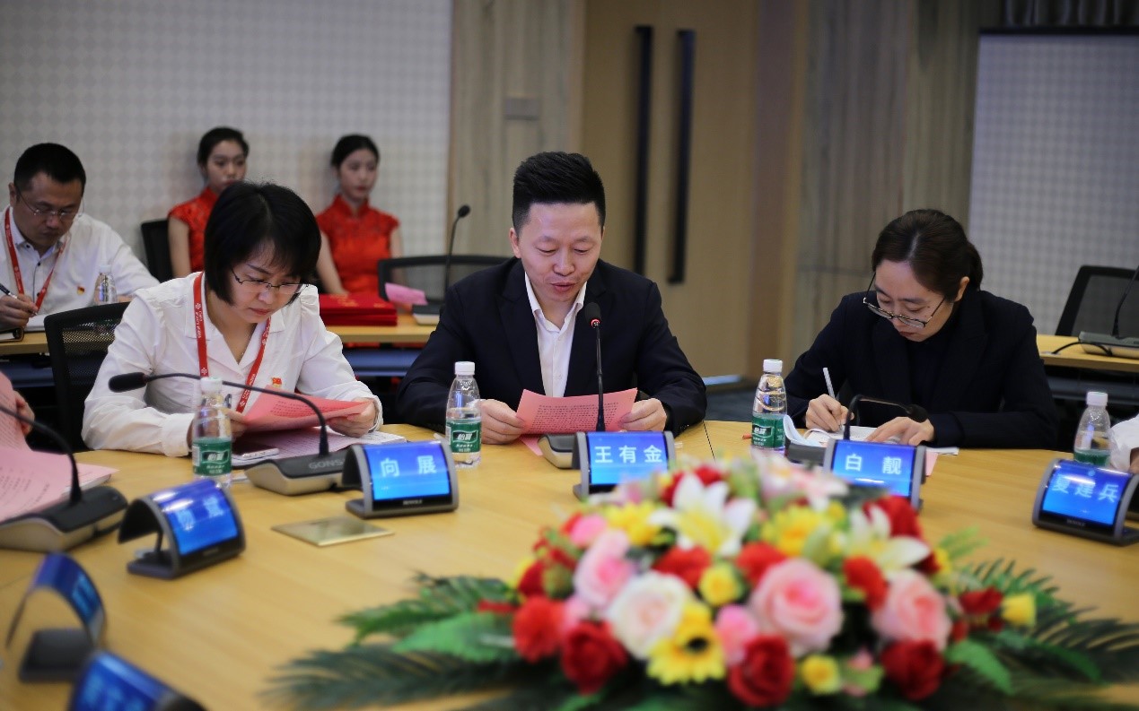 752B3403EED075FD6D6683D297F_D179E8DE_2B52C