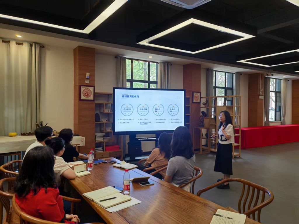 051A6C7979F85CFC0C2AA30B74E_CEF82B4B_1A7C1