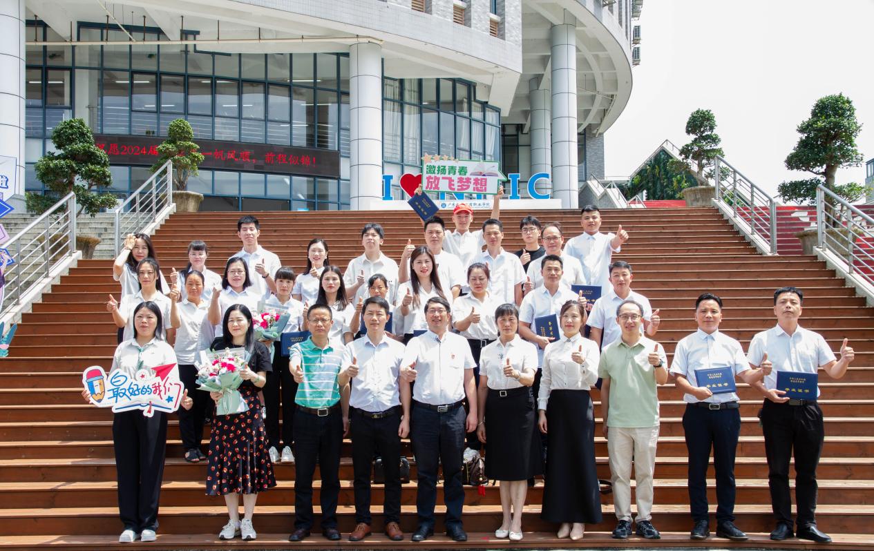 0AB685EDB9823B26CEE8236B966_D0B0F465_31BF6.jpg?e=