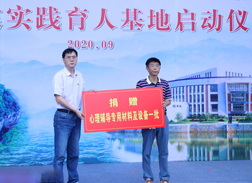 3FDAE11CB0052B1922EDCF9979B_943CF05E_299F7.jpg?e=