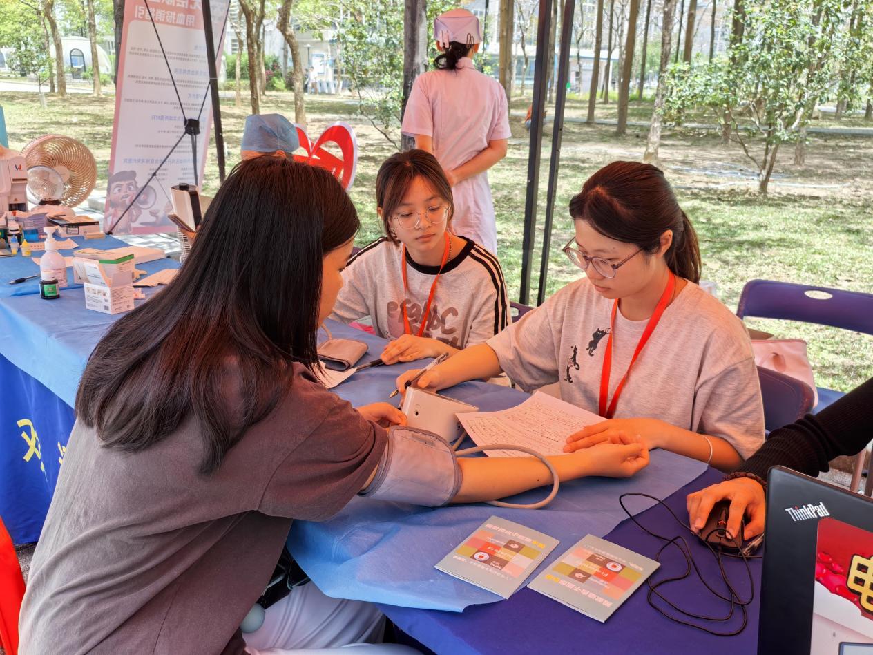 2D7C65EC7AC70584FCBE89185AE_4CCE98D6_34EDF