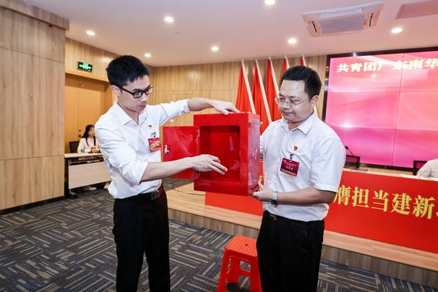 337A9AE5983D544A4920AA77465_C0716F35_AB49.jpeg?e= 337A9AE5983D544A4920AA77465_C0716F35_AB49.jpeg?e=