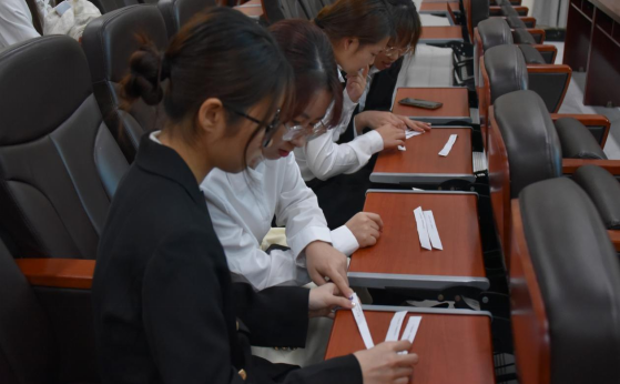 1F658BF65D9C6909787D61EB1F9_EC343992_BD4A6.png?e= 1F658BF65D9C6909787D61EB1F9_EC343992_BD4A6.png?e=