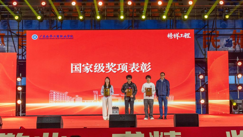 58E9CAC04153DC3294FFB77B7CB_73FC9956_1C997