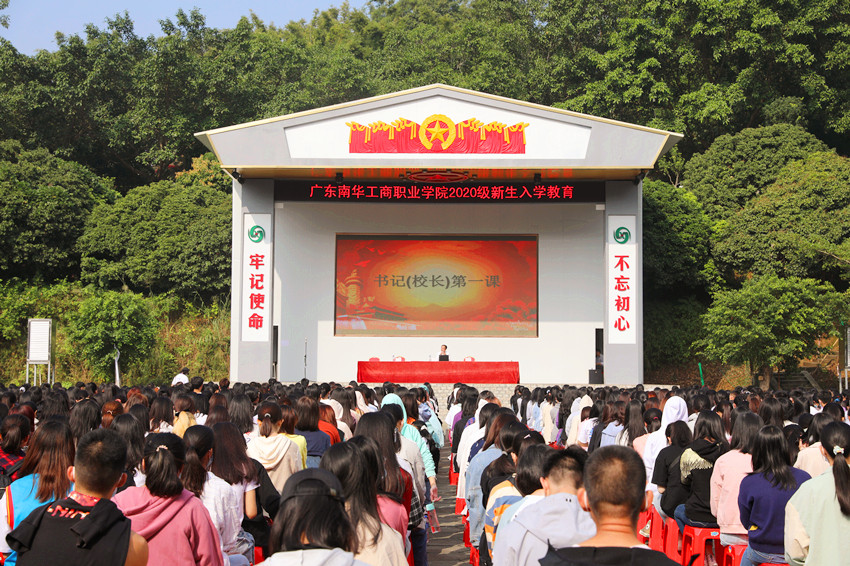 23204105C6CEC3830085BCC77D2_13F117DA_47102.jpg?e=