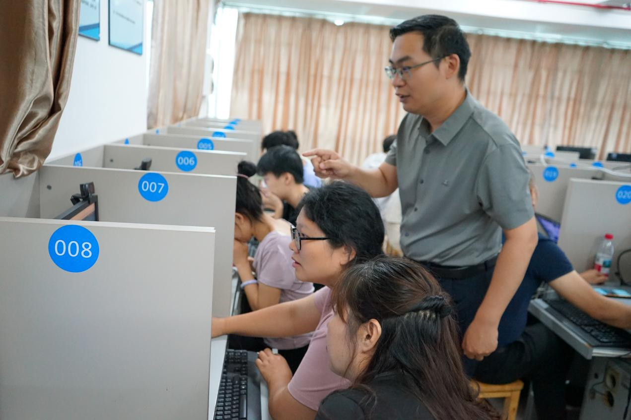 109C0DC95606BD14A175C01A5F7_24530E35_DE27D