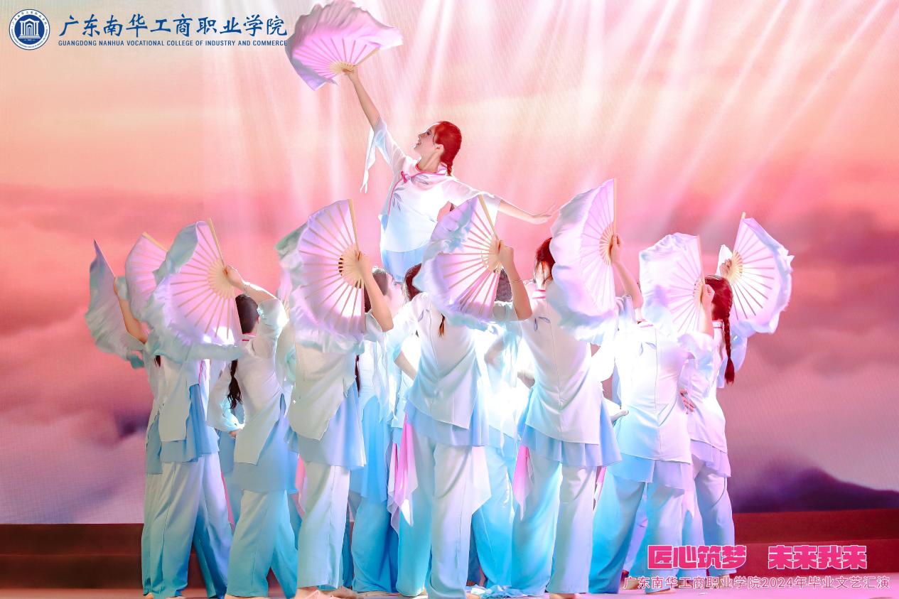 E606A04330B9A00B07005E2F599_83F67650_1D789.jpeg?e= E606A04330B9A00B07005E2F599_83F67650_1D789.jpeg?e=