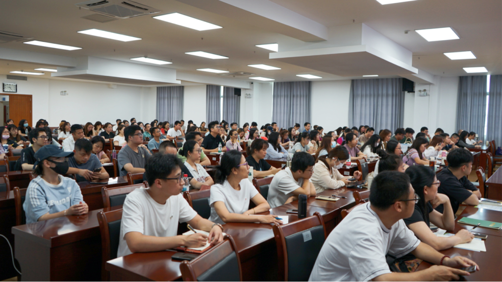 E9CF6DF0996A24FBD3CC509EFE4_8C18F8BD_16F583