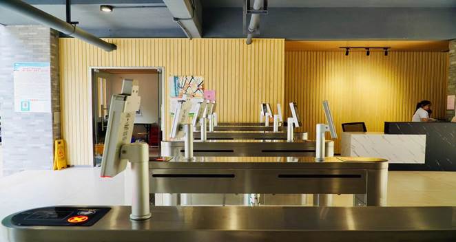 74BA8930A872BF3C76D158FB214_69E66459_84F9