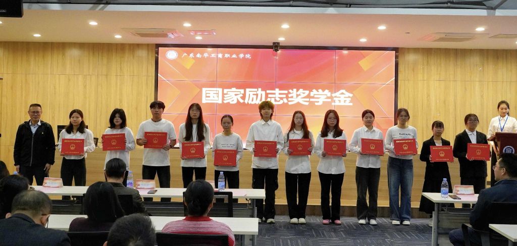 C580E3571DCBDE0D112D7526E2C_86932396_16B34