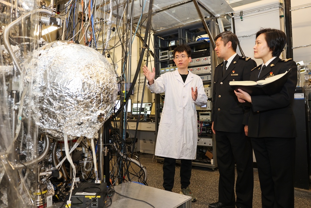 DF67AA2815ECEC0A042AB6F5DD9_E832B24F_4B0C2