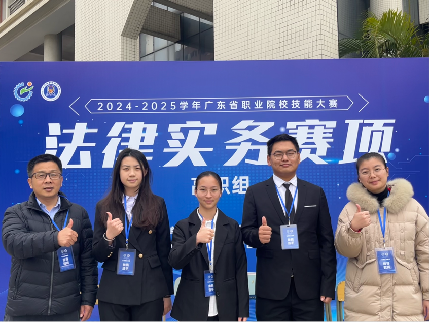 B571C3EC64B3E01001F7FB66E33_BD3F8120_10C8B4