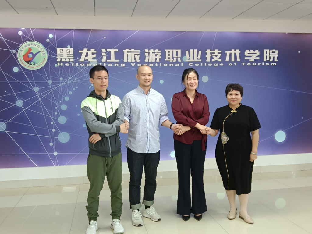 C840633CB22E03560F764C77B48_F000D695_146BA5 C840633CB22E03560F764C77B48_F000D695_146BA5