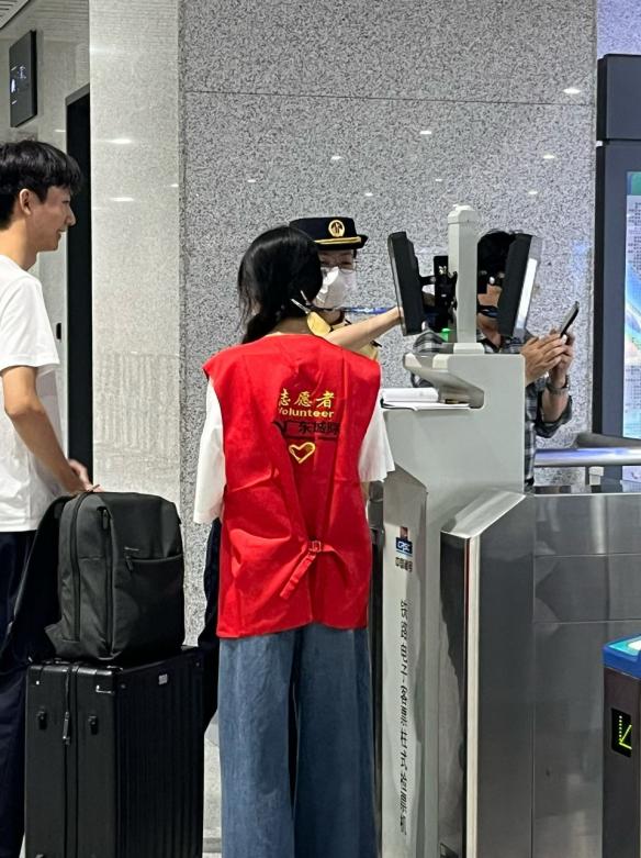 05601AE84574E8224AD89D1C84A_5EEE4B56_13F6C