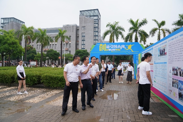 57EC8D868F1B49C0E8D3B6E9B65_4B229F4C_3C791.jpg?e=