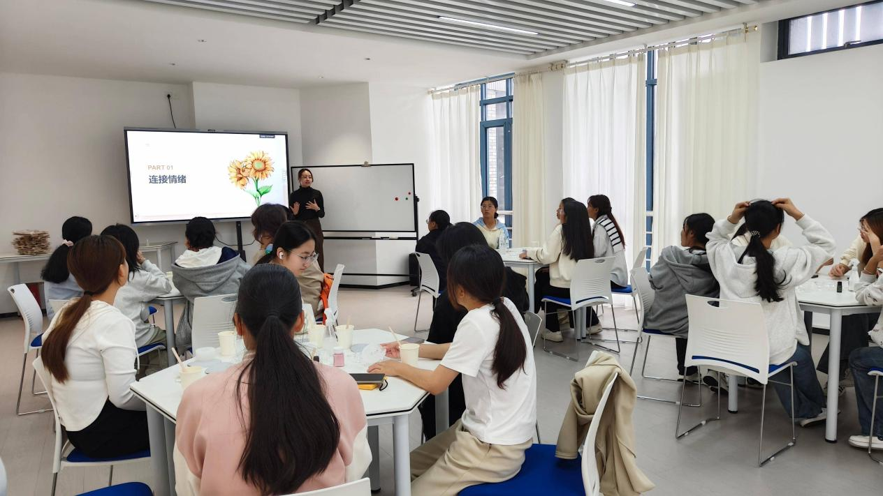 87407B377975E18D5E5749CC98A_1CA4C580_D3D7C