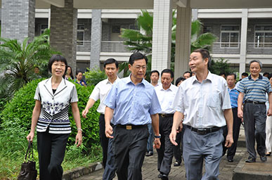 D06ED2E8ED4D826CF676082CFD7_ED4359D3_F11D