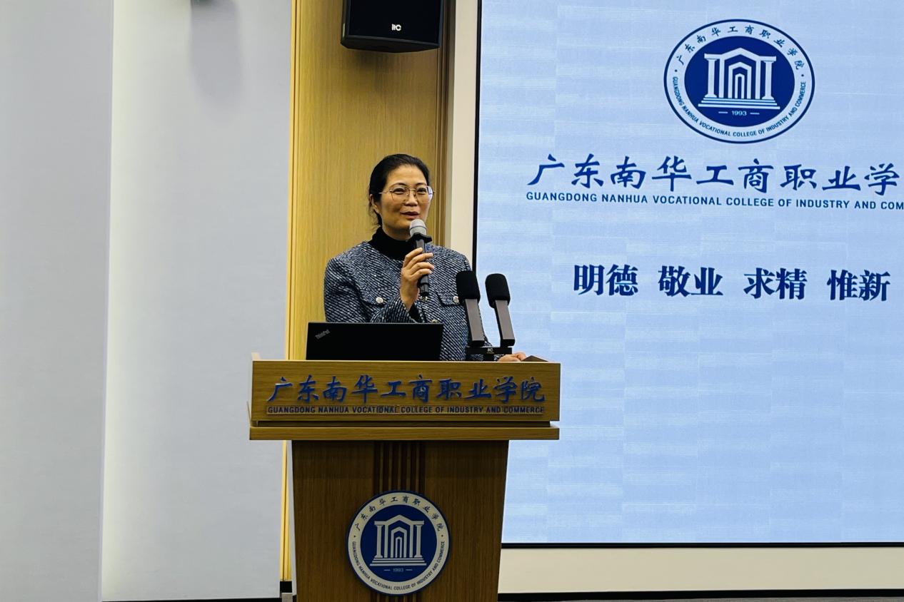 E4EAFC282E557F3B08689959751_EF5D41A4_1A782