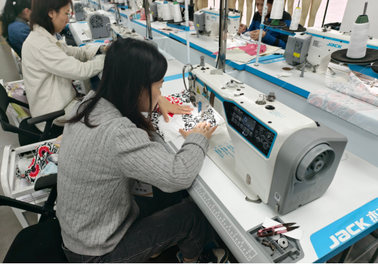 40C3CFE995E856F3E3349B58BA3_1E1ACCD8_D0264