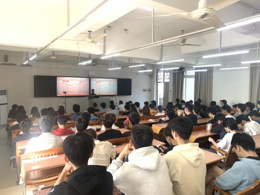 62902A58133E0659EA6CDD788E0_DF2F05BE_128AB