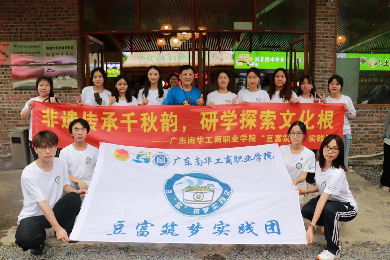 01D5453CCDEF83B6AA80E598E09_2F44AC2E_2705C