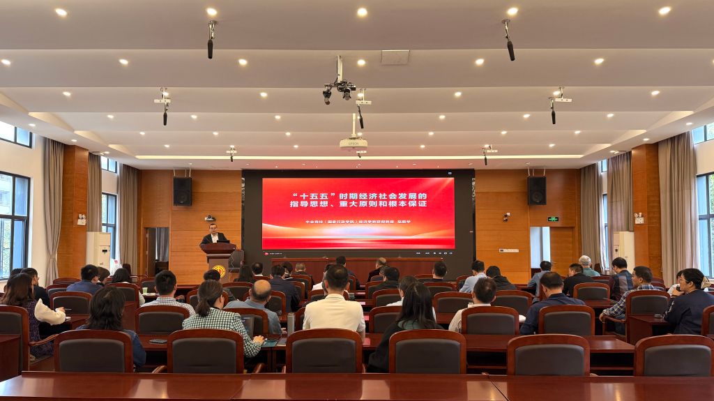 B3668E7AF2108C6700AEECB56E6_A6B02EDF_16E61