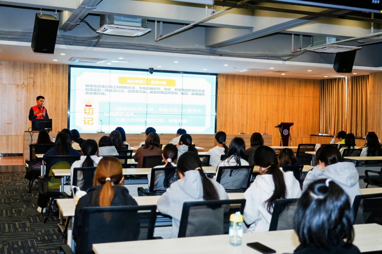 861AFC0F1085E461402725D19EB_4DBB44A9_23590