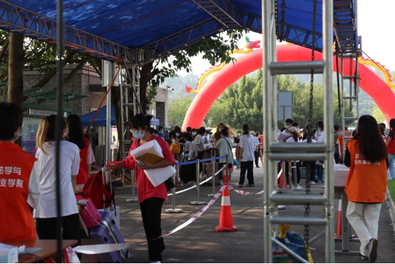 C1ED193EFCDE812FD7E5B6A4B99_1BED0152_C89C3