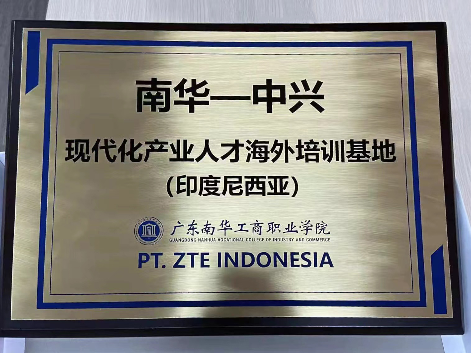 0BFDB9B04FAAA18E9D14451C3A3_4F074A23_9EC85.jpg?e= 0BFDB9B04FAAA18E9D14451C3A3_4F074A23_9EC85.jpg?e=