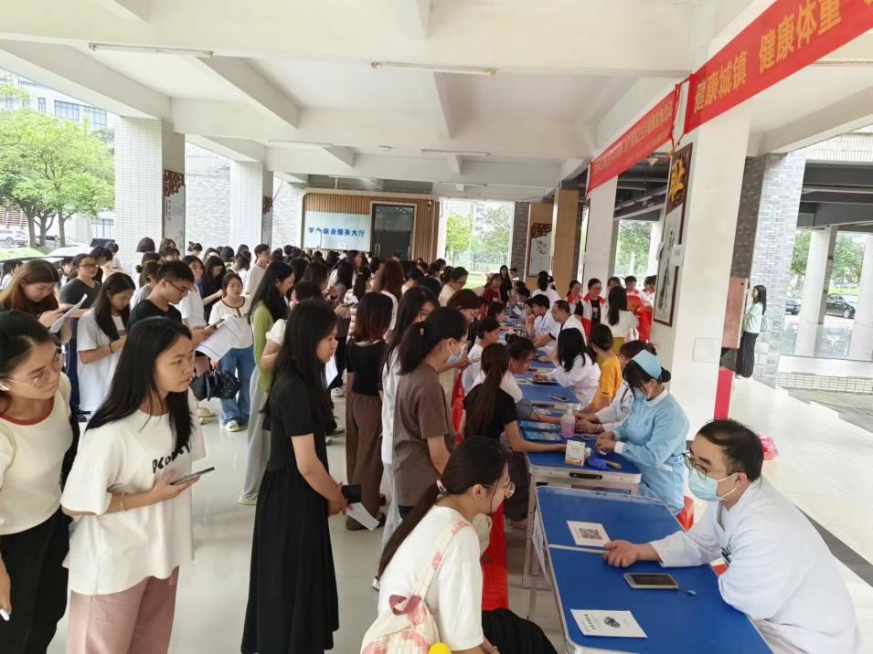 64683D99C2B01EF70B5933E3EDA_1BE7D133_18F2A