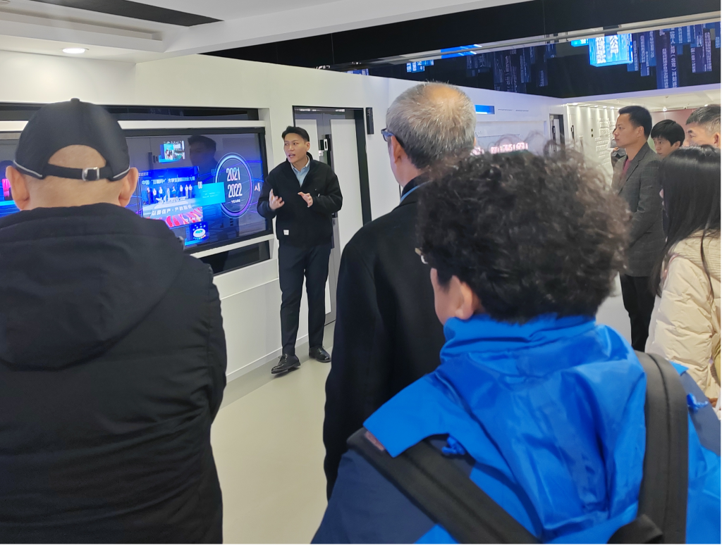 04836435DC495C2FE145D3E36F0_03D73605_16A9D2