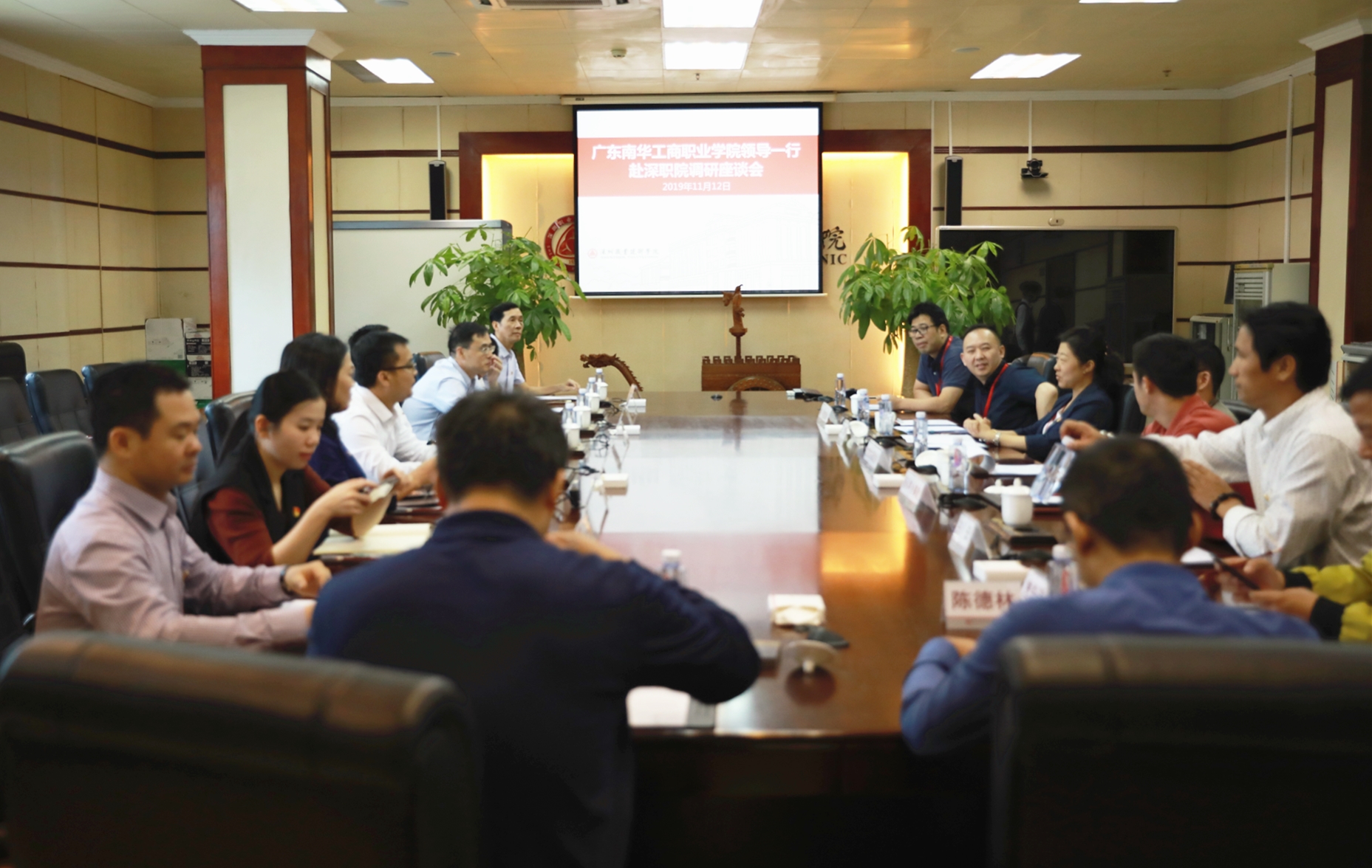 F756AC38745DCFEA1FDBA7E9F19_E5F4EF18_103BAD.jpg?e= F756AC38745DCFEA1FDBA7E9F19_E5F4EF18_103BAD.jpg?e=